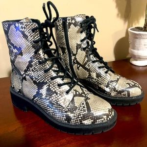 Chelsea & Violet lace up boots